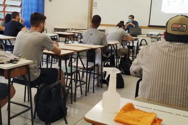 Cianorte tem vagas de licenciatura em História pela UEM