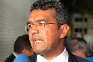 Bolsonarista pr&eacute;-candidato ao governo do estado visita Coelho Neto e regi&atilde;o
