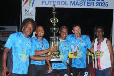 Time Craque das Antigas vence final da Copa Master de Conde e levanta o trof&eacute;u