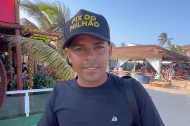 Cantor Andresson Costa visita praias de Conde e compartilha registros