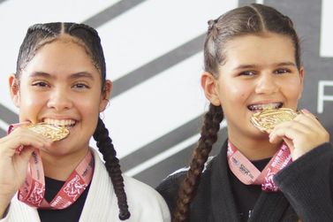 Jovens de Conde conquistam 2 ouros e 3 pratas no Baiano de Jiu-Jitsu