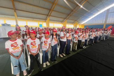 Proerd forma quase 300 alunos da rede municipal em Conde