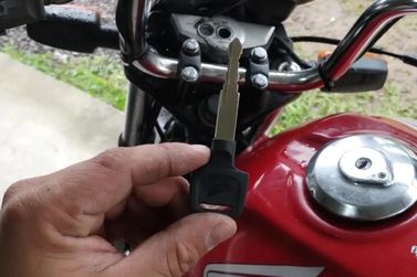 Morador pede ajuda para encontrar chave de motocicleta na Vila do Conde