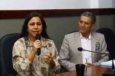 Conde recebe semin&aacute;rio para discutir melhorias na coleta e destina&ccedil;&atilde;o do lixo na regi&atilde;o