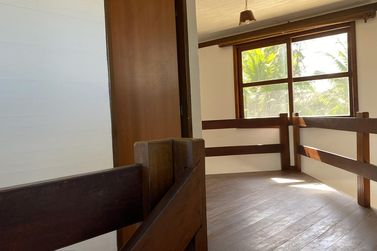 Ch&aacute;cara &agrave; venda - 300m&sup2; - Barra do Itariri