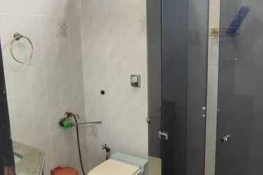 Casa &agrave; venda - 200m&sup2; - CENTRO