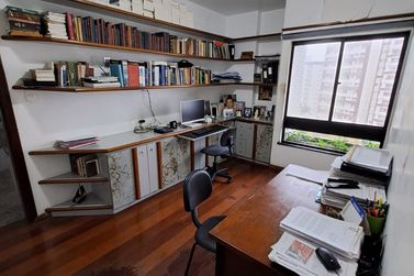 Apartamento &agrave; venda - 220m&sup2; - Pituba