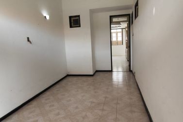 Casa &agrave; venda - 200m&sup2; - CENTRO