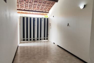 Casa &agrave; venda - 200m&sup2; - CENTRO