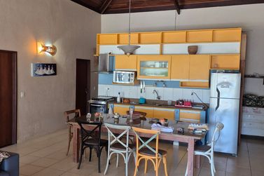 Casa &agrave; venda - 300m&sup2; - Sitio do Conde