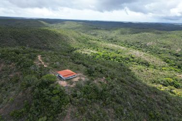 Fazenda &agrave; venda - 1582335m&sup2; - Rodovia