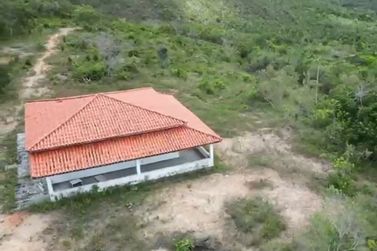 Fazenda &agrave; venda - 1582335m&sup2; - Rodovia