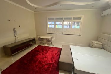 Casa &agrave; venda - 420m&sup2; - CENTRO