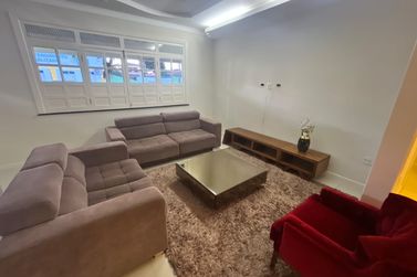 Casa &agrave; venda - 420m&sup2; - CENTRO