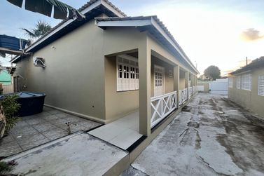 Casa &agrave; venda - 420m&sup2; - CENTRO