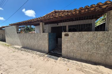 Casa &agrave; venda - 1500m&sup2; - RIACHO SECO