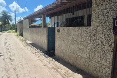 Casa &agrave; venda - 1500m&sup2; - RIACHO SECO