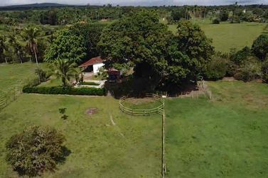 Fazenda &agrave; venda - 86684m&sup2; - Afligidos