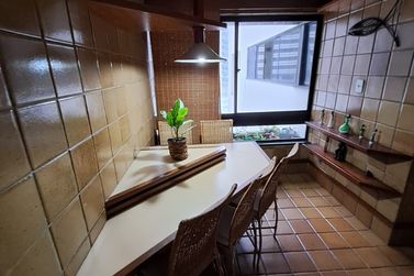 Apartamento &agrave; venda - 220m&sup2; - Pituba