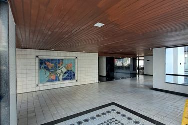 Apartamento &agrave; venda - 220m&sup2; - Pituba
