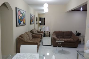 Apartamento &agrave; venda - 72m&sup2; - Costa Azul