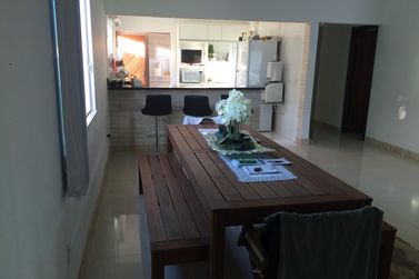 Casa &agrave; venda - 400m&sup2; - Sitio do Conde