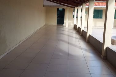 Casa &agrave; venda - 450m&sup2; - Centro