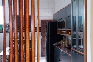 Casa &agrave; venda - 300m&sup2; - Centro
