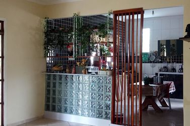 Casa &agrave; venda - 300m&sup2; - Centro
