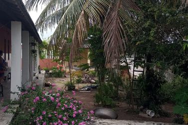 Casa &agrave; venda - 300m&sup2; - Centro
