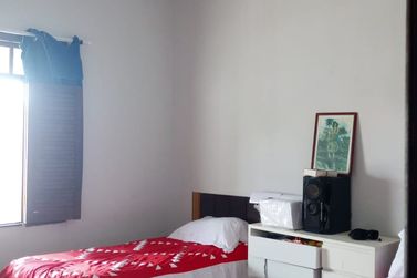 Casa &agrave; venda - 300m&sup2; - Centro