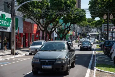 37,5% dos veículos tributados no Paraná custam entre R$ 20 mil e R$ 50 mil