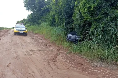 Carro levado durante assalto em Umuarama é encontrado em estrada de Maria Helena
