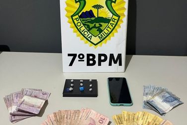 Coca&iacute;na e Crack s&atilde;o encontrados ap&oacute;s abordagem policial