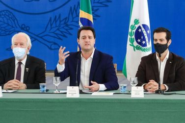 Paraná propõe piso salarial de R$ 5,5 mil para professores da rede pública