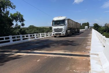 Ponte sobre o Rio Iva&iacute; entre Rondon e Para&iacute;so do Norte tem tr&aacute;fego liberado