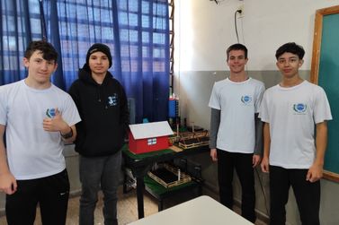  Alunos de Ivat&eacute; avan&ccedil;am para etapa estadual do Concurso Agrinho 2025