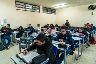 Perdeu o prazo? Matr&iacute;culas da rede estadual seguem at&eacute; sexta em Douradina
