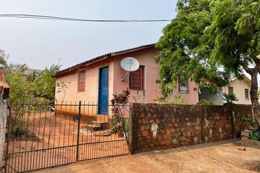 Casa &agrave; venda - 44m&sup2; - Centro