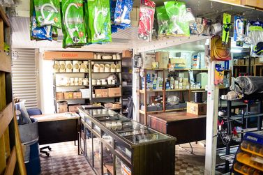 Sal&atilde;o Comercial &agrave; venda - 140m&sup2; - Centro
