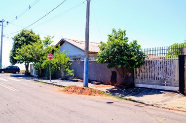 Casa &agrave; venda - 120m&sup2; - Campodoro
