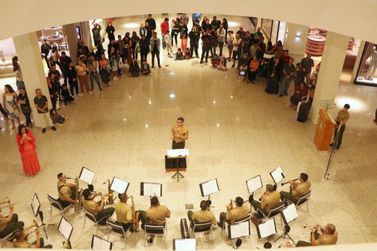 Apresentação musical da Banda do Exército acontece no Catuaí Palladium