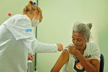 Mais de 6 mil doses foram aplicadas no Dia “D” de vacinação em Foz