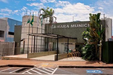 Projeto para 100 novos professores municipais é aprovado na Câmara