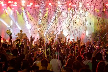 Carnaval de Foz ter&aacute; cinco dias de shows, blocos e muita folia na Pra&ccedil;a da Paz