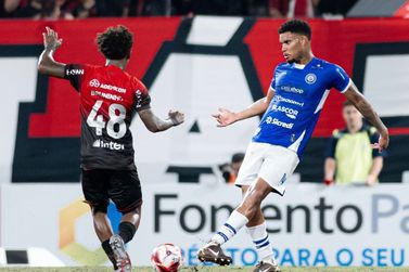 Foz perde para o Athletico fora de casa e decide classifica&ccedil;&atilde;o no ABC