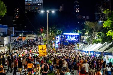 FozFolia re&uacute;ne 20,5 mil pessoas em noite de forr&oacute; e alegria com Falamansa