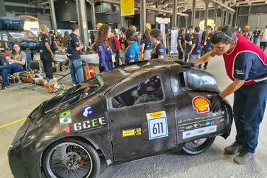 Estudantes de Foz levam carro a hidrog&ecirc;nio a competi&ccedil;&atilde;o nos Estados Unidos