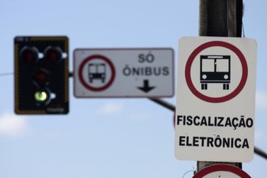 Foz pode ter faixas exclusivas para &ocirc;nibus ap&oacute;s avan&ccedil;o de proposta na C&acirc;mara