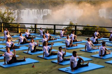 Parque Nacional do Igua&ccedil;u abre mais cedo e ter&aacute; yoga e m&uacute;sica no feriad&atilde;o 